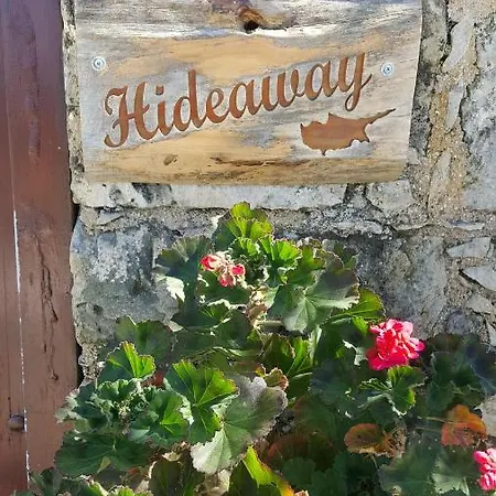 Hideaway Lasa